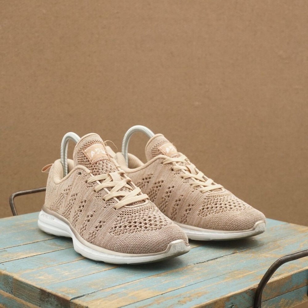 APL Womens Techloom Pro Training Shoes Sneakers Pink Knit Lace Up Size 6.5